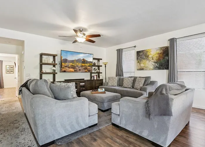 Campo Scottsdale - Pool - Hot Tub - Sleeps 12 Holiday home