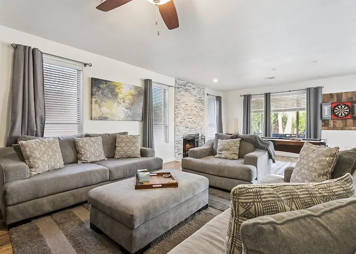 Campo Scottsdale - Pool - Hot Tub - Sleeps 12 Holiday home *