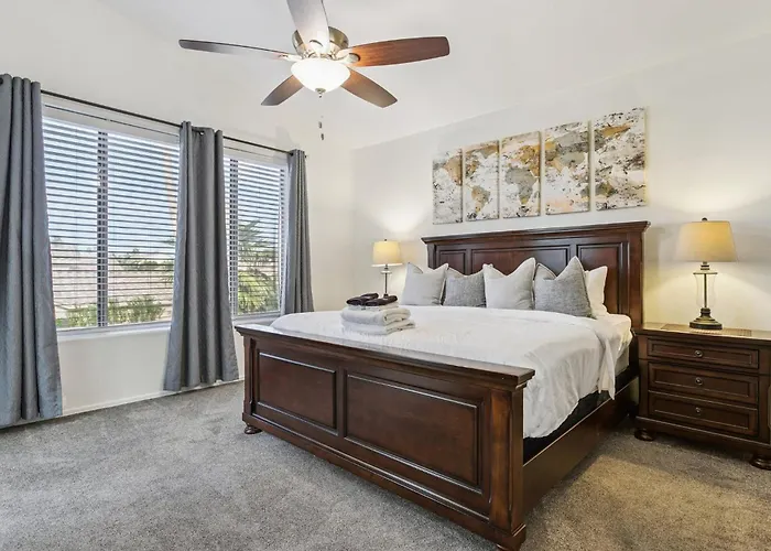 Campo Scottsdale - Pool - Hot Tub - Sleeps 12 *