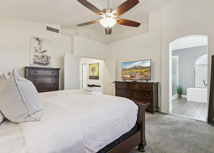 Campo Scottsdale - Pool - Hot Tub - Sleeps 12 * Phoenix