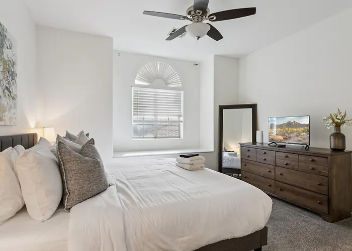 Campo Scottsdale - Pool - Hot Tub - Sleeps 12
